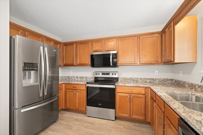 Building Photo - HEART OF DAPHNE LISTING!