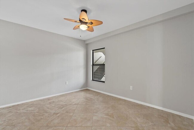 Building Photo - 1750 Jamaica Way