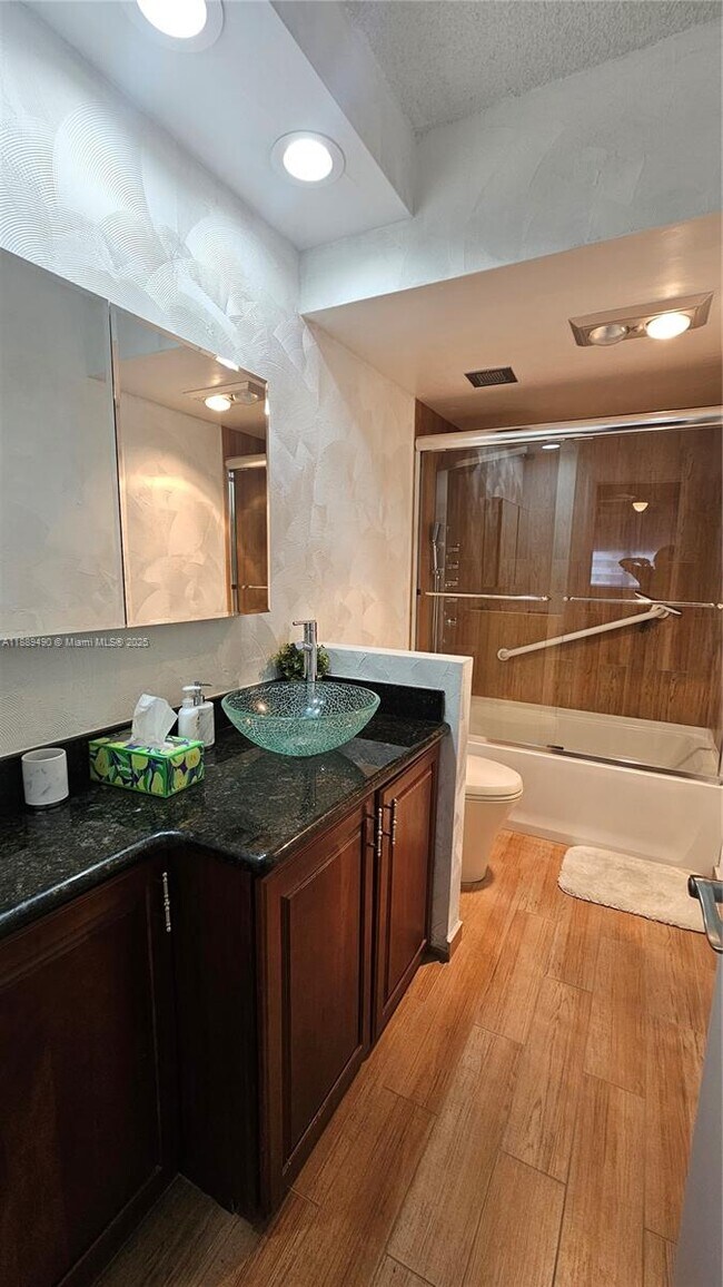 Building Photo - 1980 S Ocean Dr