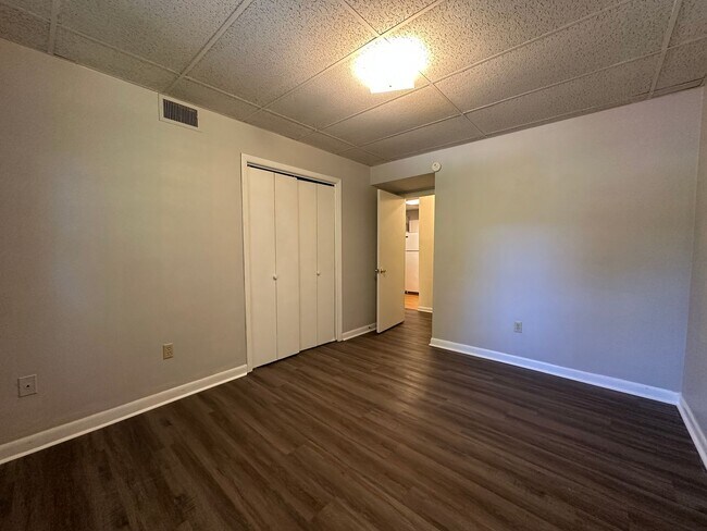 Building Photo - 3157 Tiffany Ct