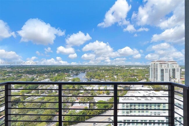 Building Photo - 307 SW 5th St