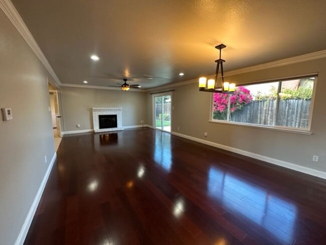 Building Photo - Home for Rent in South Woodland with Solar