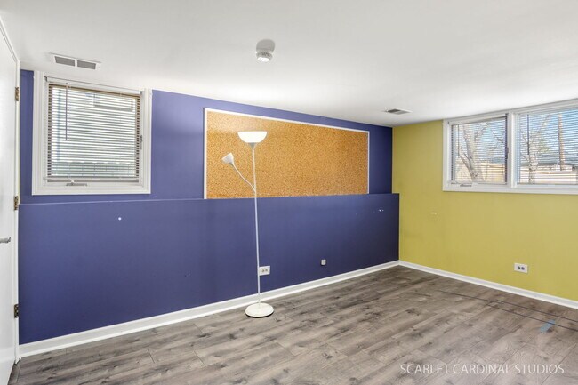 Building Photo - 1407 Wilson Ave