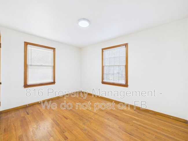 Building Photo - 11307 E 77th Terrace