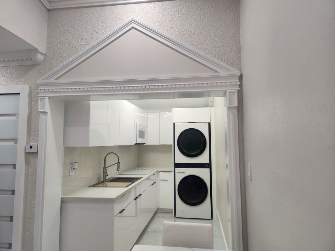 Building Photo - 13381 NW 7th Ter