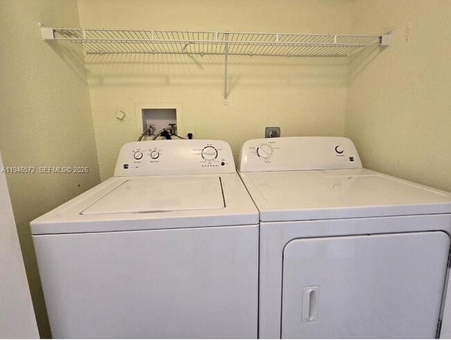 Building Photo - 1721 Balfour Point Dr