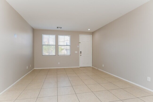 Building Photo - 8316 Freshwater Pearl St