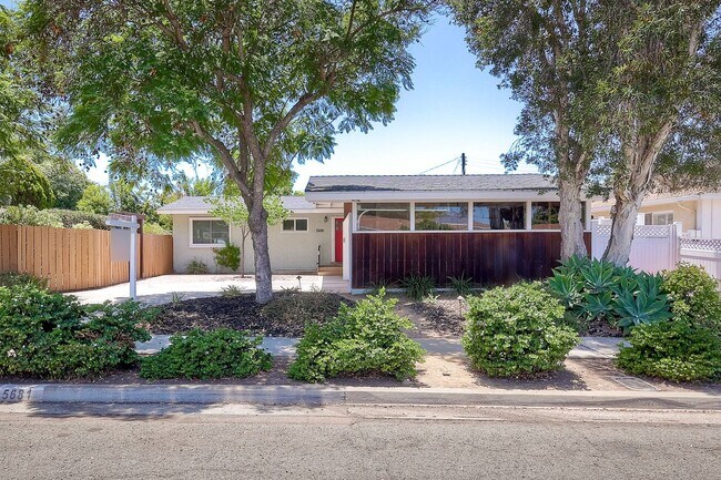 Building Photo - San Diego- Near Del Cerro - Refreshed 4 bed / 2 bath Home w/Solar ,A/C, Large Yard, Garage, and M...
