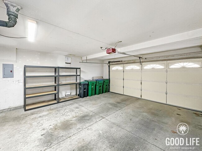 Building Photo - Mission Viejo Gem! Private Yard, Vaulted Ceilings & Resort-Style Pool + Spa