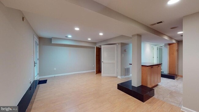 Building Photo - 4208 New Hampshire Ave NW