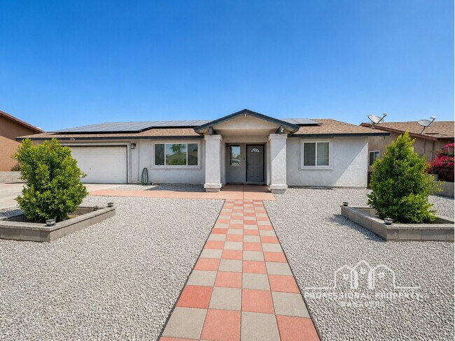 Building Photo - “Spacious 4-Bedroom, 2-Bath Home with Solar Panels in Yuma”