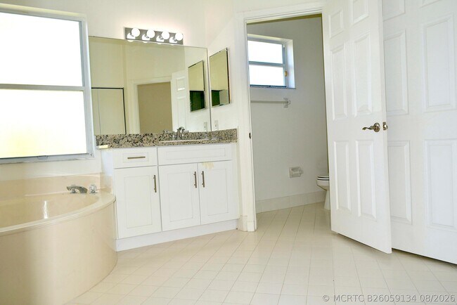 Building Photo - 3003 Caffia Way