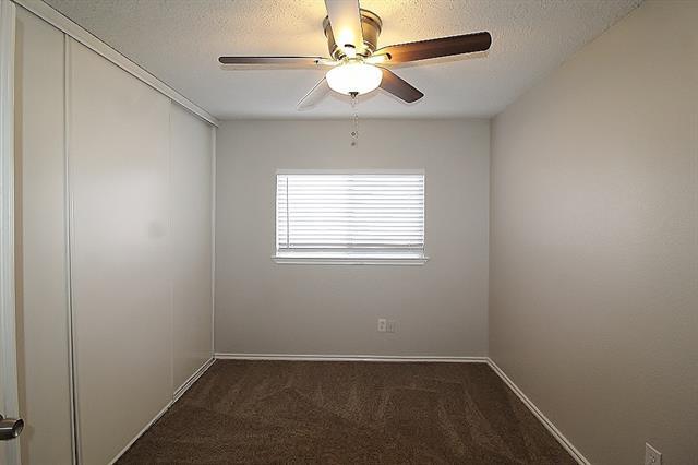 Building Photo - 300 Rosewood Ln