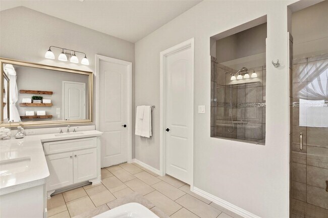 Building Photo - 11482 Misty Ridge Dr