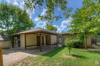 Building Photo - 2412 Burleson Ct