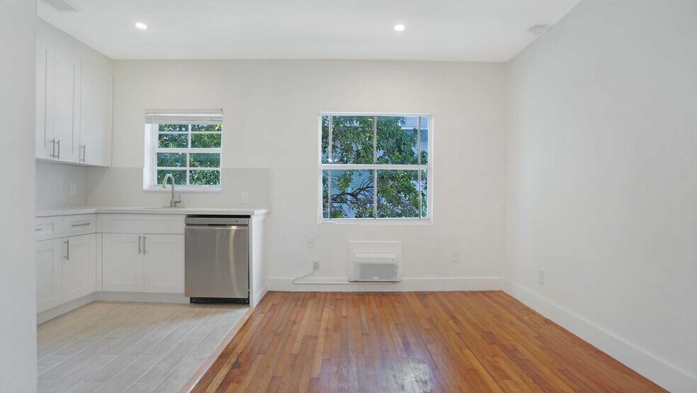 Building Photo - 1241 13th St