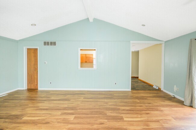 Building Photo - 117 N Hillsdale Dr