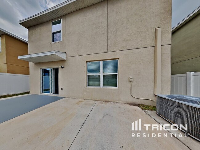 Building Photo - 10111 Mangrove Well Rd