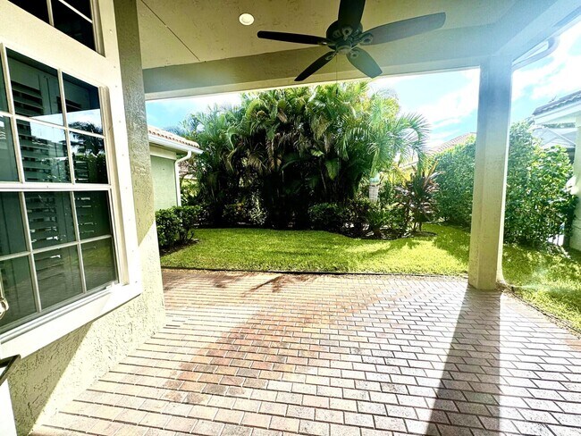 Building Photo - 195 Via Veracruz