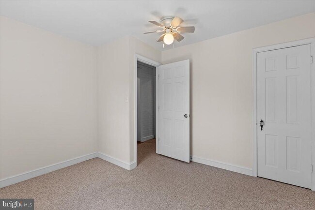 Building Photo - 6023 Walhonding Rd