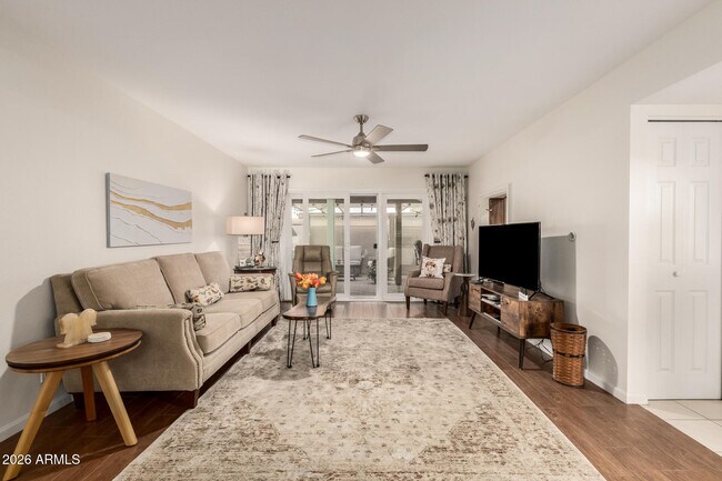 Building Photo - 475 Leisure World