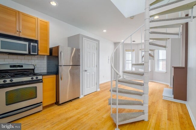 Primary Photo - 744 S 22nd St