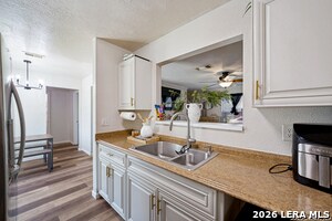Building Photo - 9567 Celine Dr