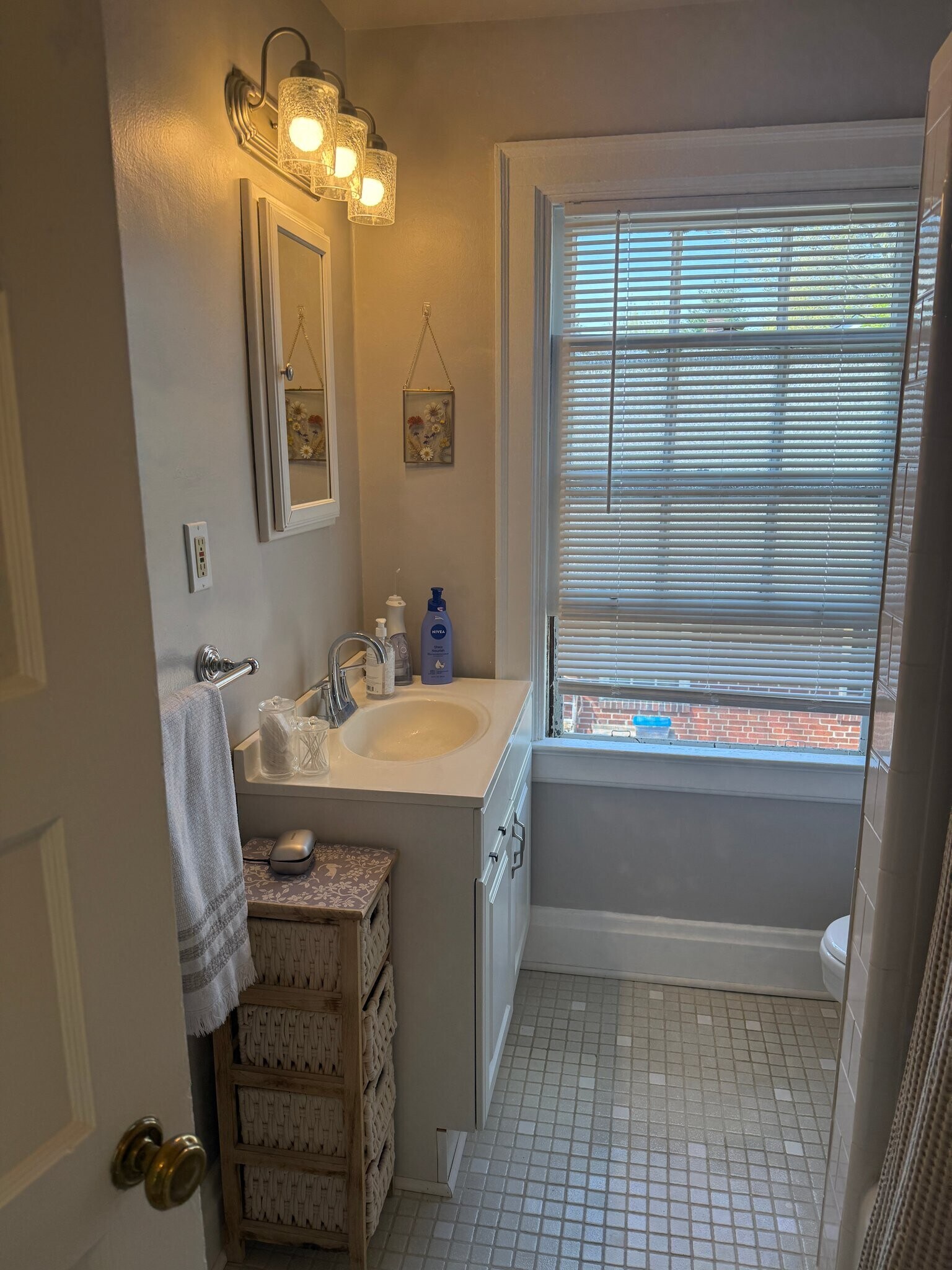 Building Photo - 3921 Beech St