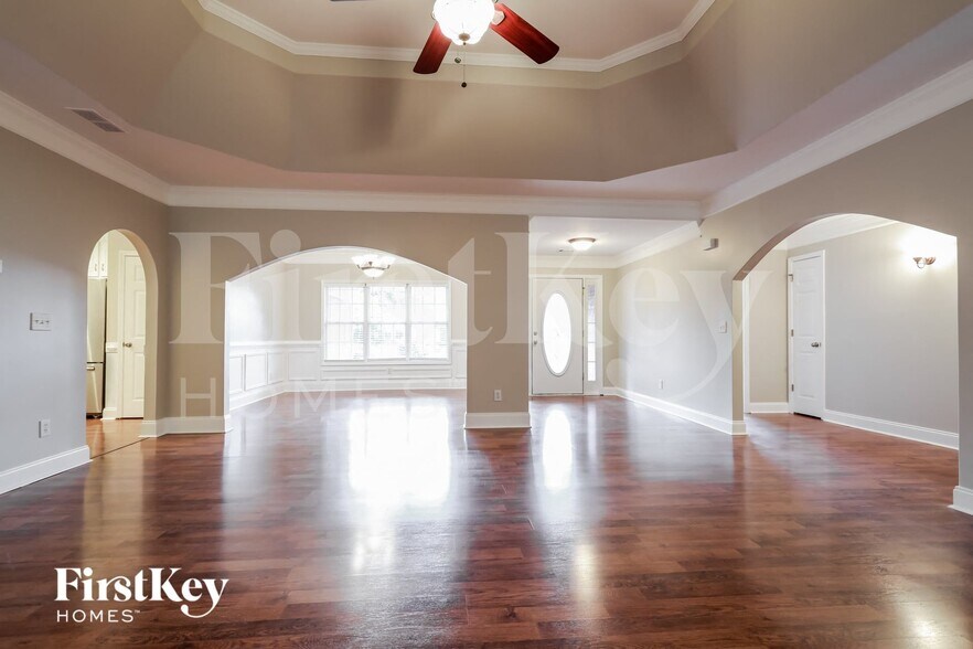 Building Photo - 7024 Memory Ln