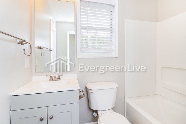 Building Photo - 3774 Cress Way Dr