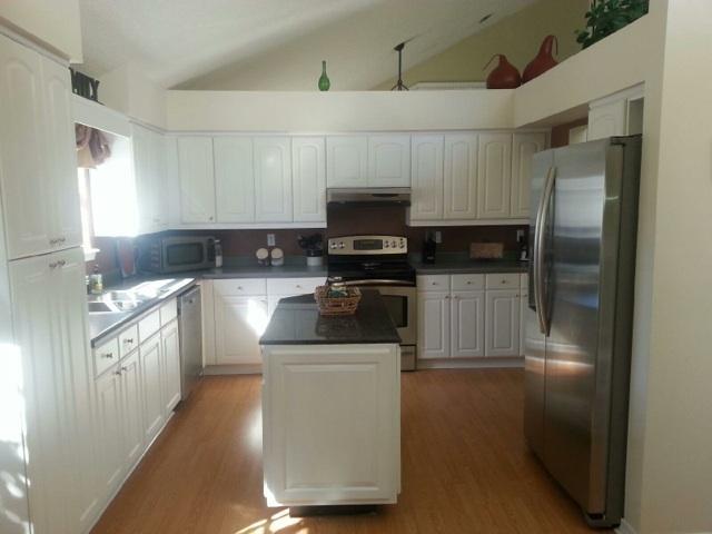 Building Photo - 880 Brande Ct
