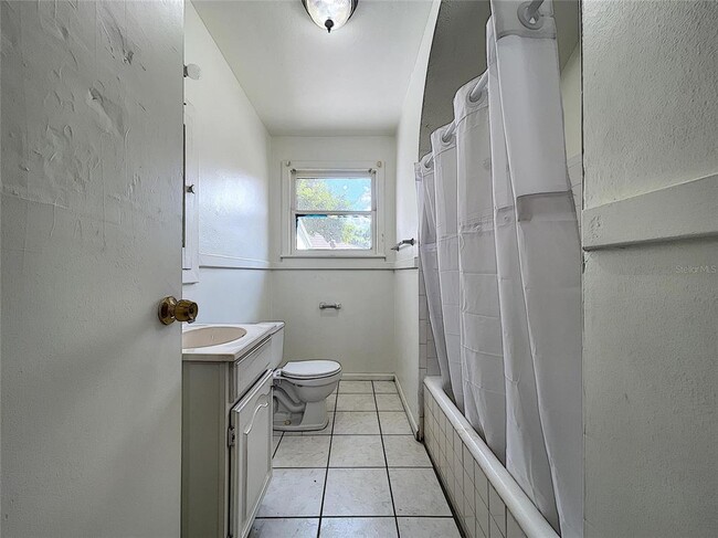 Building Photo - 2938 Avenue G NW