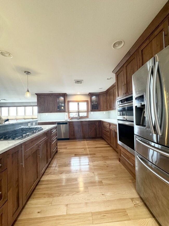 Building Photo - 4 Bedroom 2 Bathroom Home in a Quiet Count...