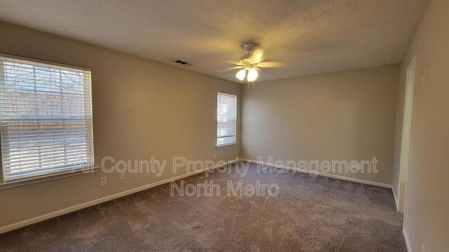 Building Photo - 144 Holly Mill Village Dr