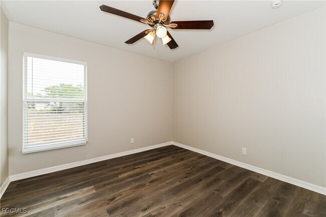 Building Photo - 4114 4th St SW