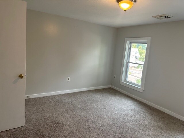 Bedroom - 31 Lyman St