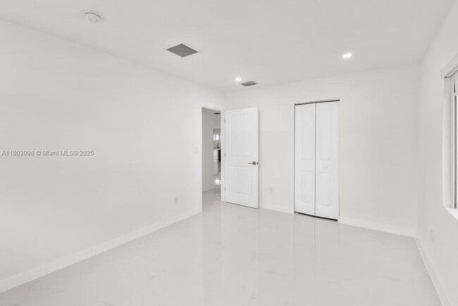 Building Photo - 4001 NW 187th Terrace