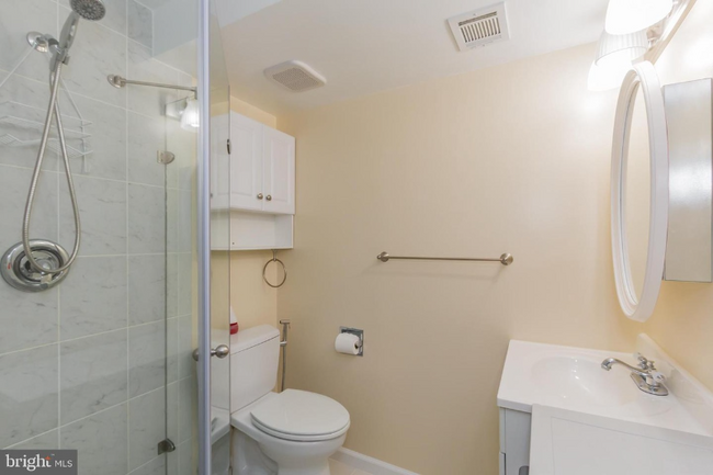 Building Photo - 9239 Redbridge Ct