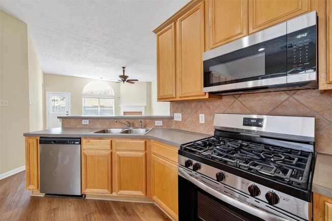 Building Photo - 16719 Bishop Knoll Ln