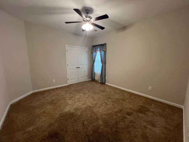 Building Photo - 3177 Mayflower Ln