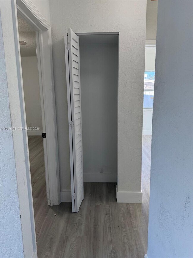 Building Photo - 9240 Nautilus Dr