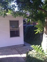 Building Photo - 415 10th St