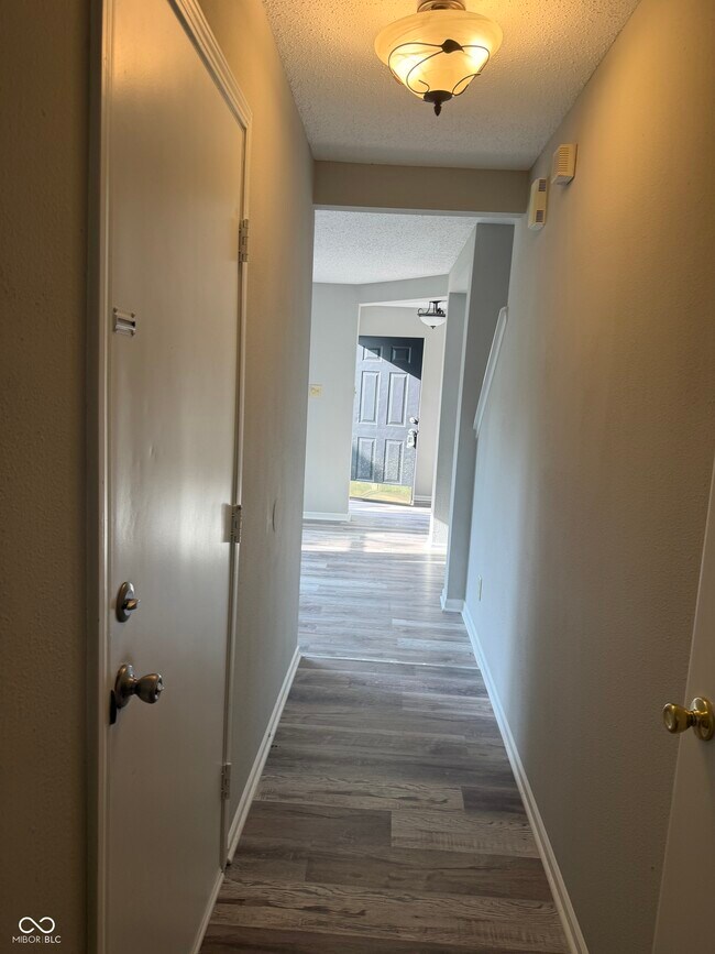 Building Photo - 15162 Beam St