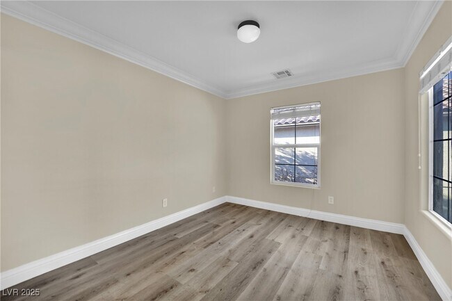 Building Photo - 6250 W Arby Ave
