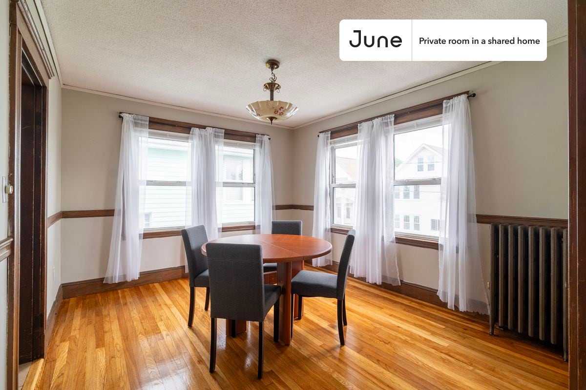 Building Photo - Room in Shared 4 bed/1 bath home in Somerville