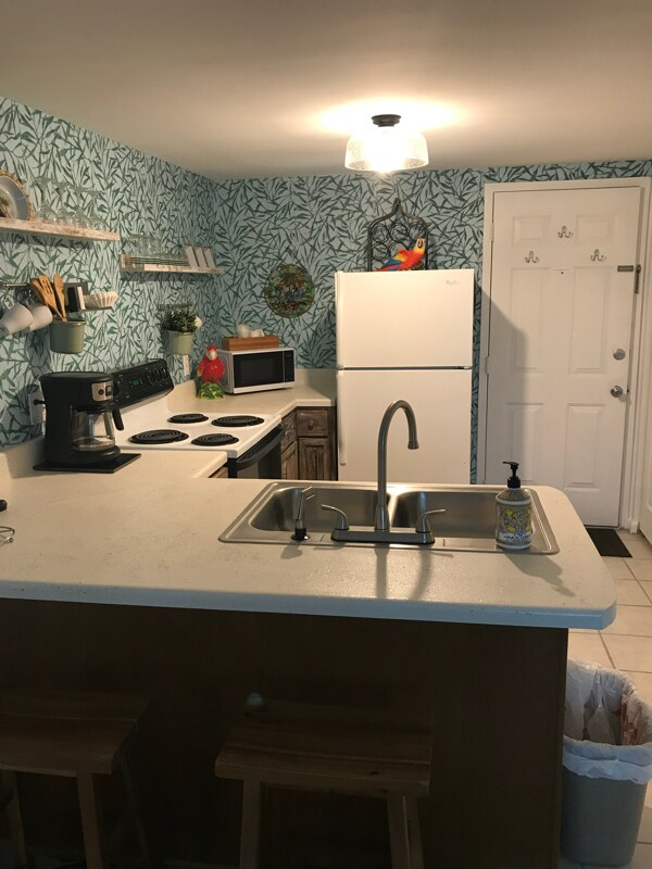 Building Photo - 6850 Blue Heron Blvd