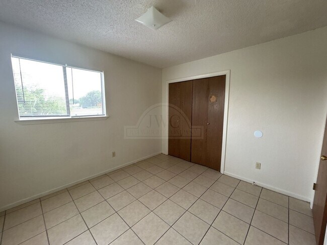 Building Photo - 4209 Water St