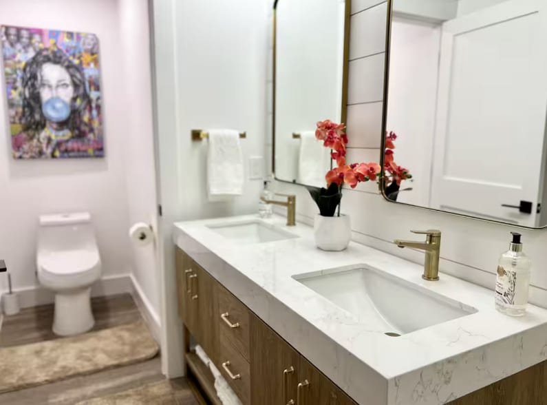 Building Photo - 14212 FL-20