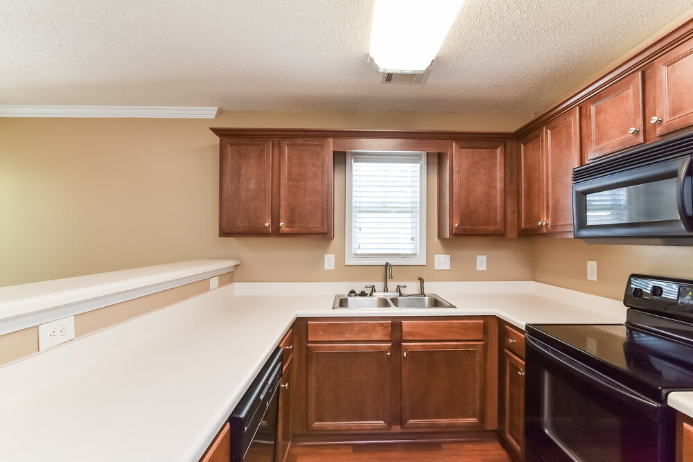 Building Photo - 3856 Pine Village Pl