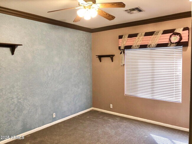 Building Photo - 345 N Date Palm Dr